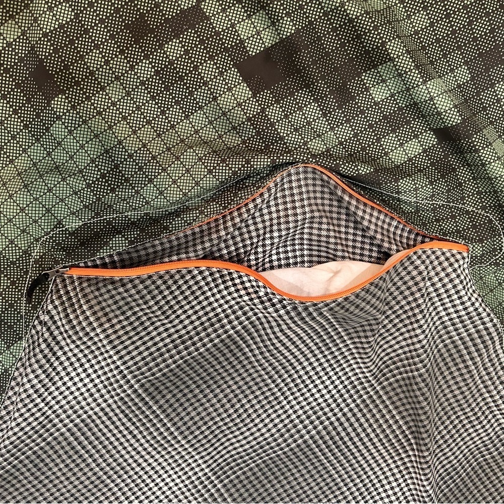 PBteen/Burton Collection Snowboard Jacket Duvet Cover & 2Shams-See Measurements - Picture 7 of 16